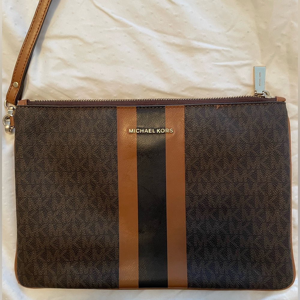 Michael Kors large logo wristlet clutch